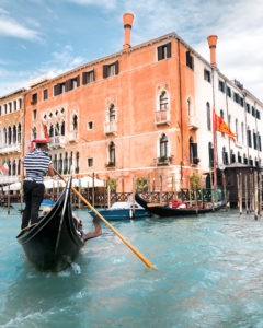 Attrapes-touristes, bain de foule quelques conseils pour ton séjour à Venise.